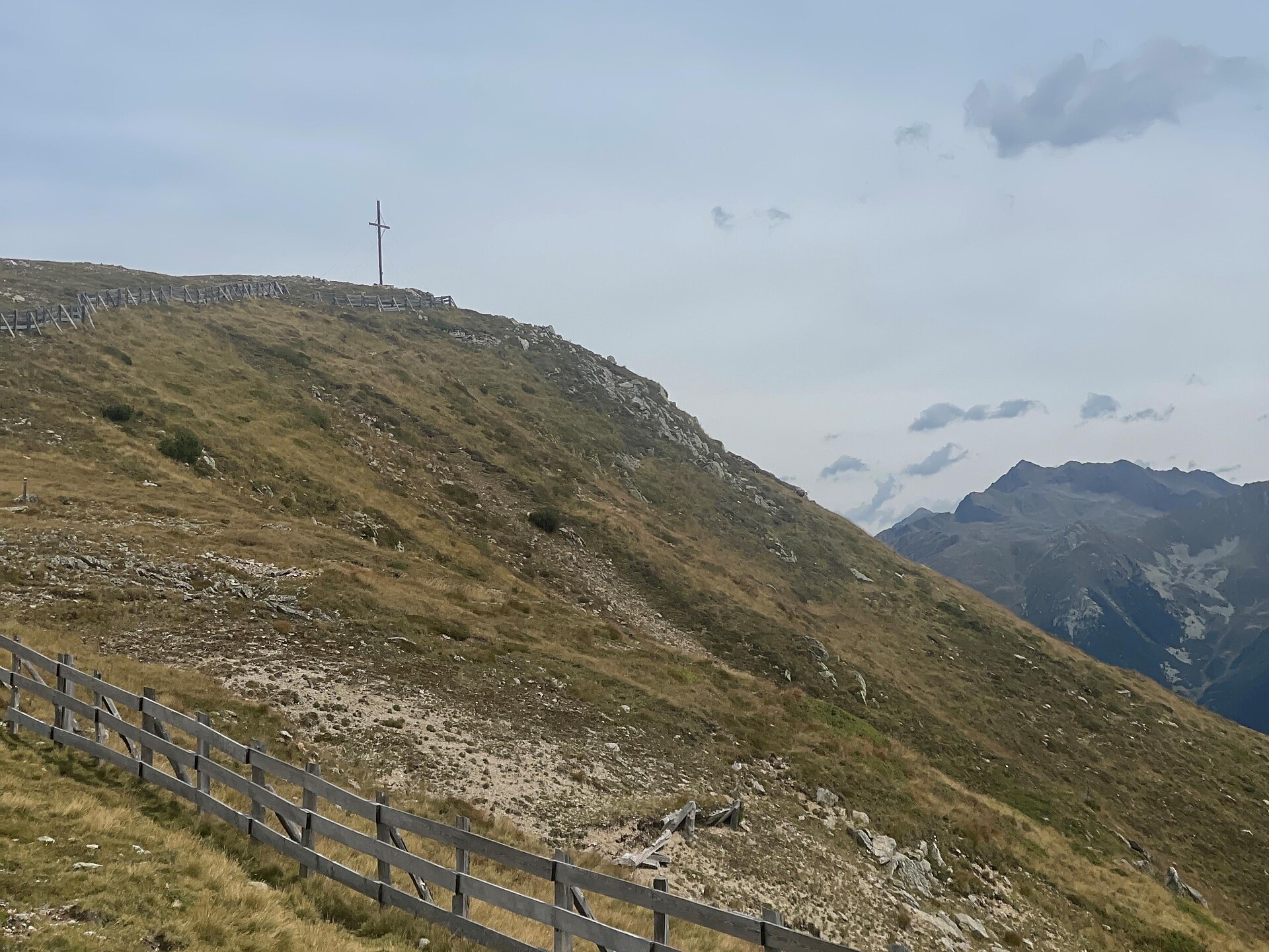 Escursione nel parco naturale con Gilbert | Tema: Depositi glaciali - Regione dolomitica Plan de Corones - #2 - suedtirol.info