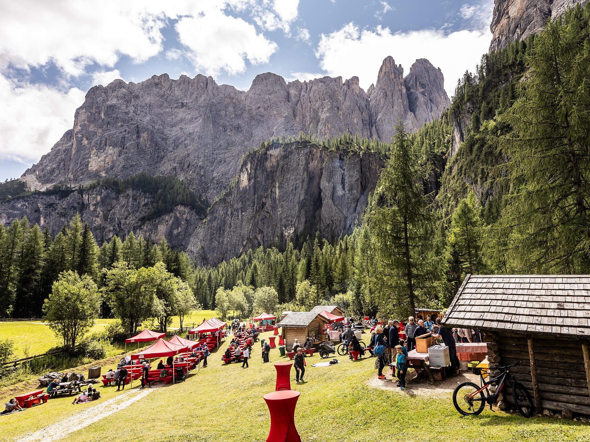 Na cascada de saus - Ein Wasserfall voller Genuss Corvara 2 suedtirol.info