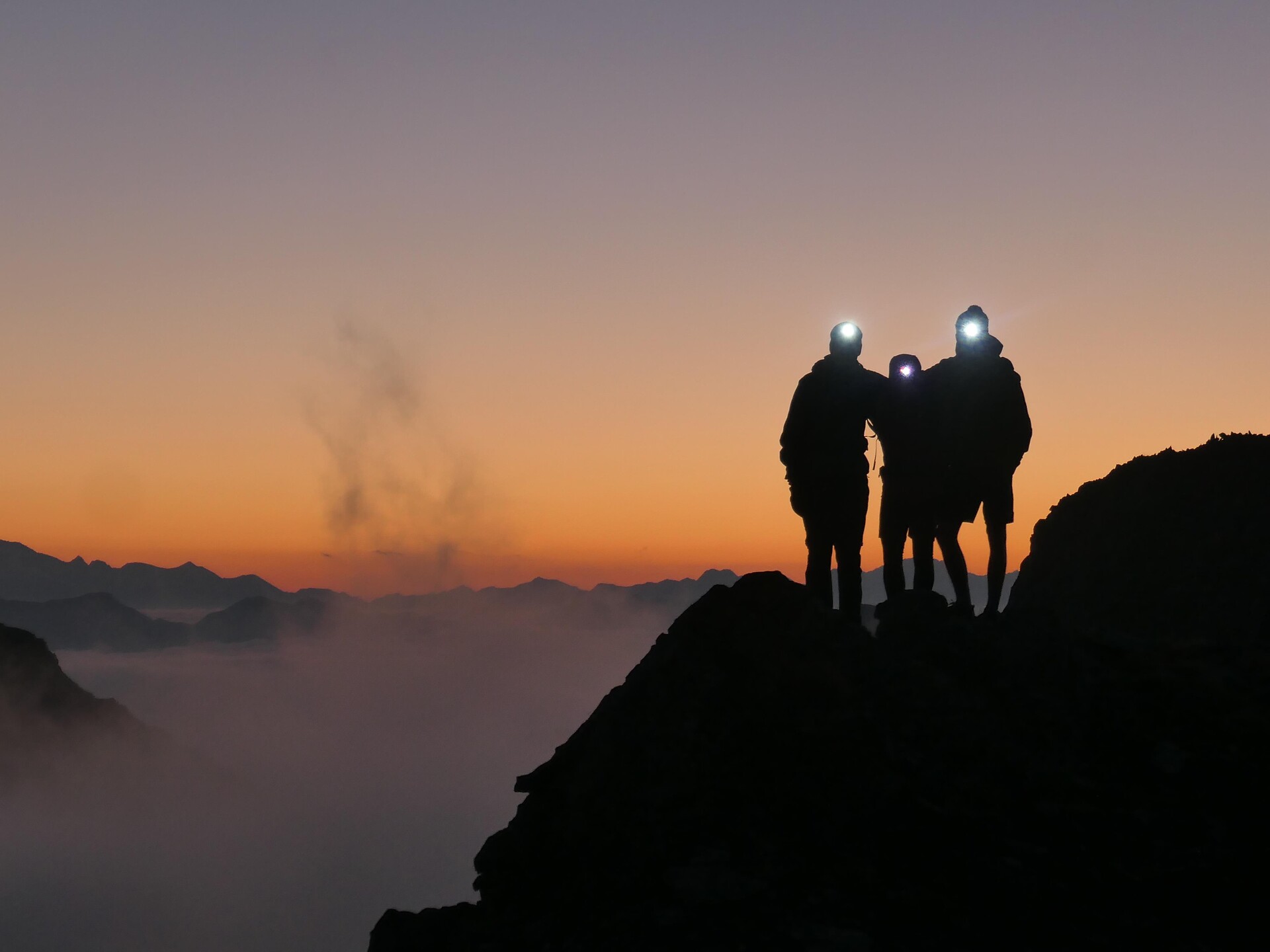 Nachtwanderung zum Sonnenaufgang am Gipfel - Dolomitenregion Kronplatz - #1 - suedtirol.info