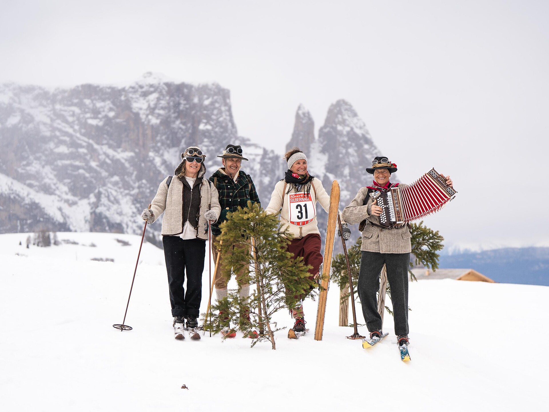 Nostalgia Jamboree race - Dolomites Region Seiser Alm - #1 - suedtirol.info