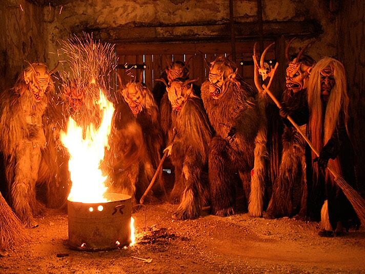 21° sfilata di Krampus a Sesto - Regione dolomitica 3 Cime - #1 - suedtirol.info