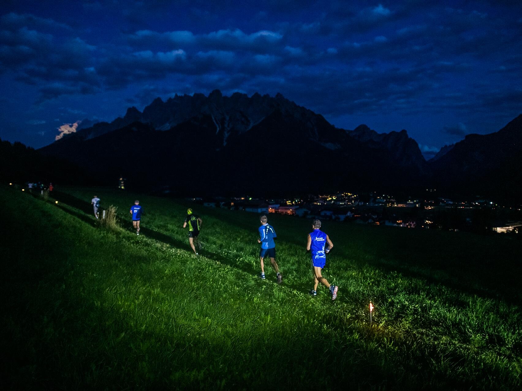 48a. Marcia Notturna - Regione dolomitica 3 Cime - #1 - suedtirol.info