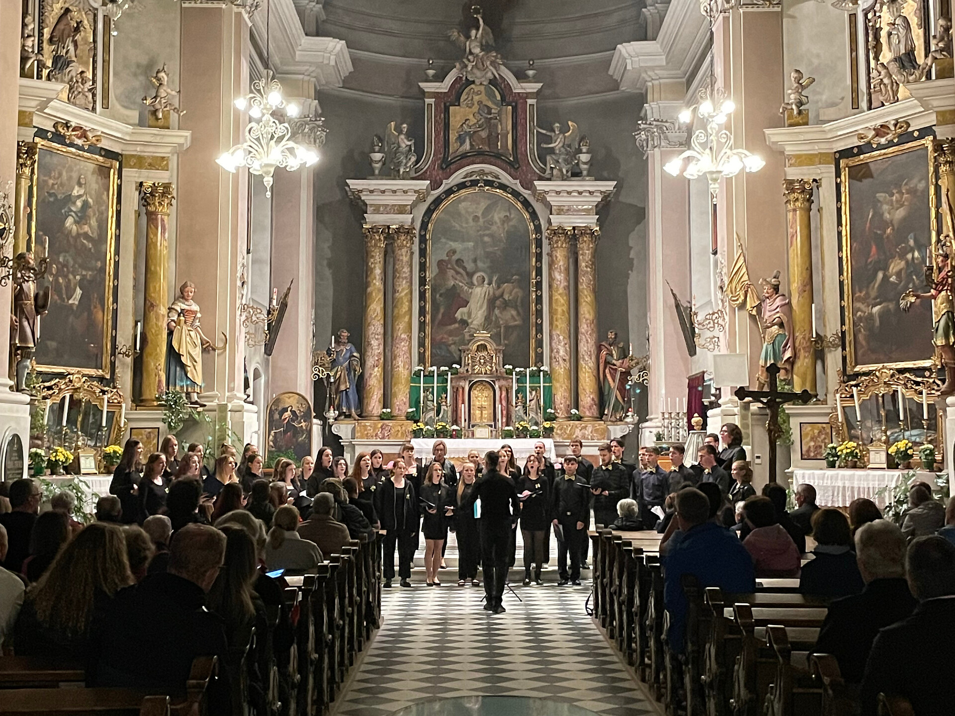 29° Alta Pusteria Int. Choir Festival: concerto in Chiesa S. Stefano - Regione dolomitica 3 Cime - #1 - suedtirol.info