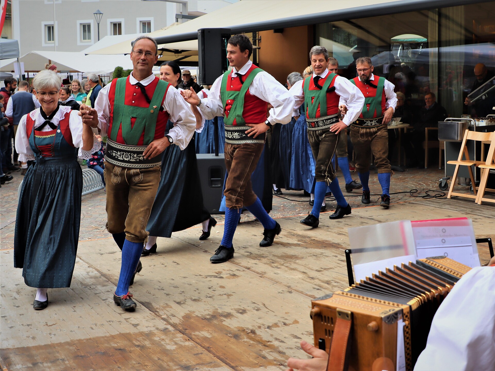 Traditional and culinary festival in Prad Prad am Stilfser Joch/Prato allo Stelvio 2 suedtirol.info