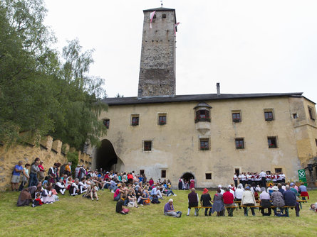 27. Alta Pusteria International Choir Festival - Konzert Schloss Welsberg-Taisten 1 suedtirol.info