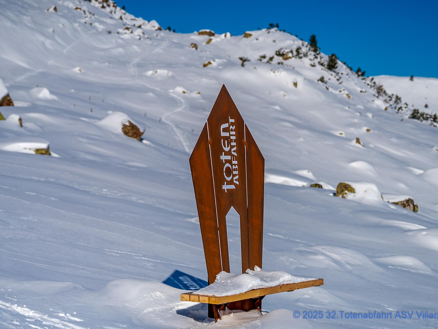 33.Totenabfahrt - Official training of the ski race - Brixen/Bressanone and environs - #1 - suedtirol.info