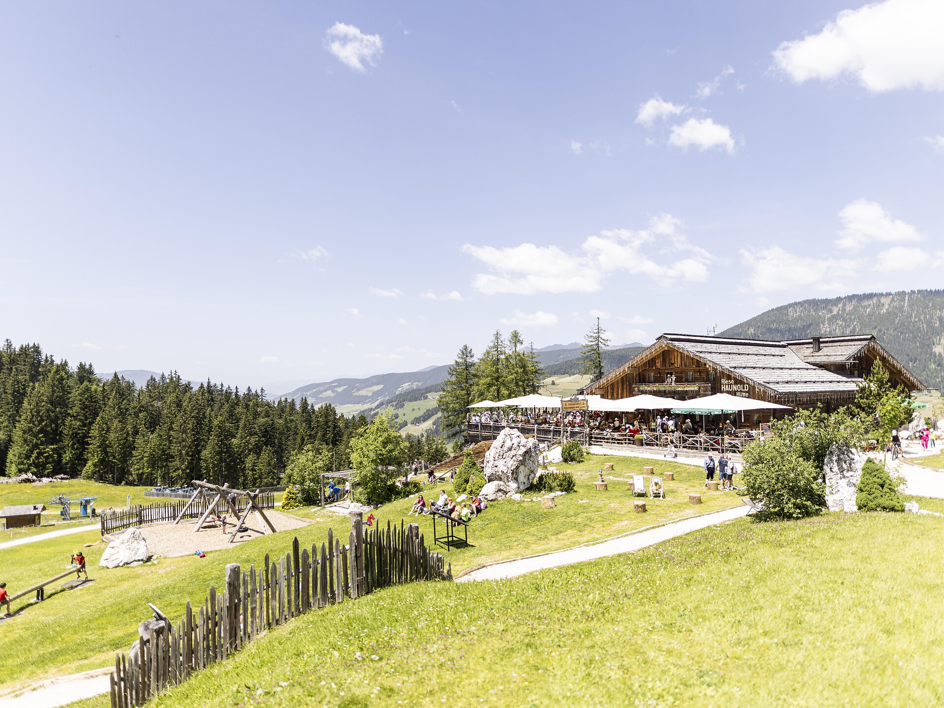 30. Alta Pusteria Int. Choir Festival: Konzert auf der Riese Haunold Hütte - Dolomitenregion 3 Zinnen - #2 - suedtirol.info