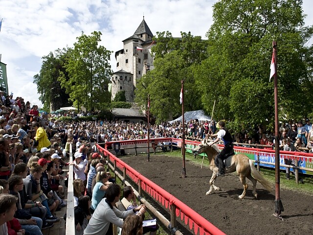 Cavalcata Oswald von Wolkenstein: qualificazione Fiè allo Sciliar 1 suedtirol.info