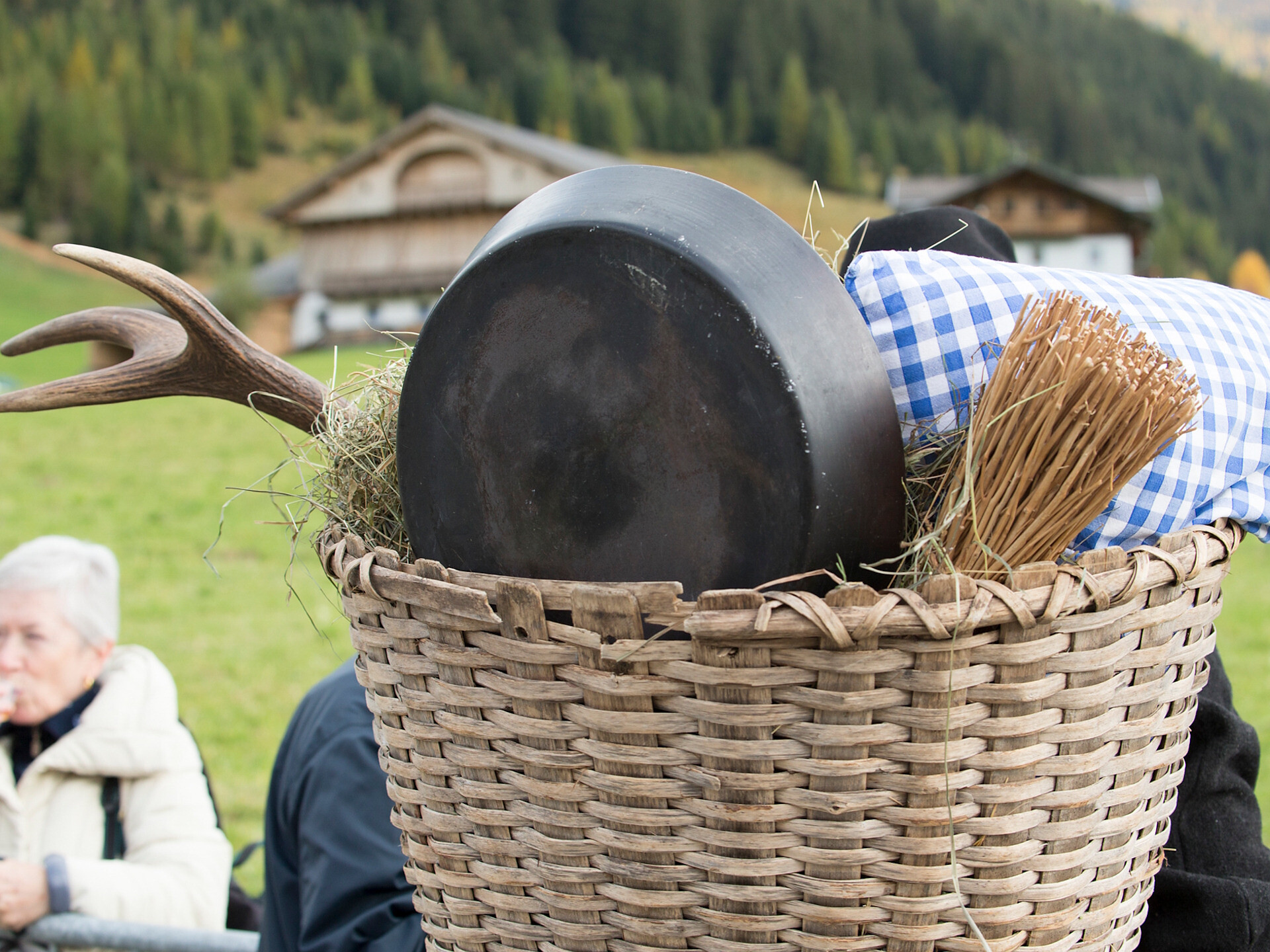 Obotola Kirschta mit Original Öbotola Almabtrieb im Gsiesertal -  - #3 - suedtirol.info