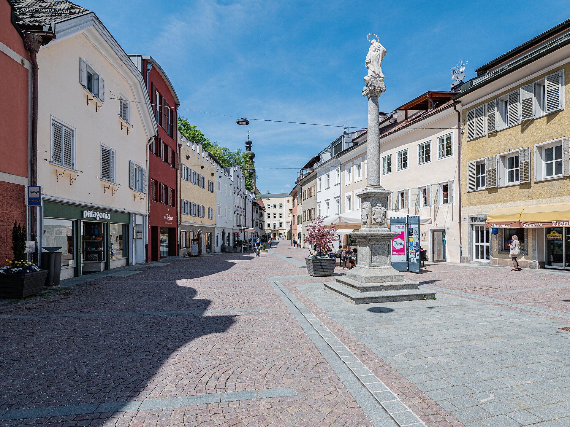 Oberstadtler Freita mit Flohmarkt - Dolomitenregion Kronplatz - #1 - suedtirol.info