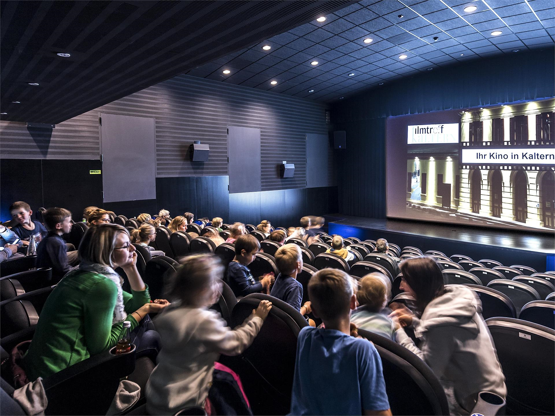 OPEN AIR Kino - "Fargo" - Südtiroler Weinstraße - #2 - suedtirol.info