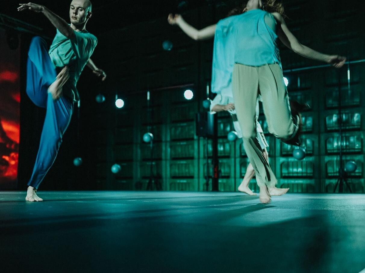 "Notturno" Tanzperformance Eppan an der Weinstraße 1 suedtirol.info