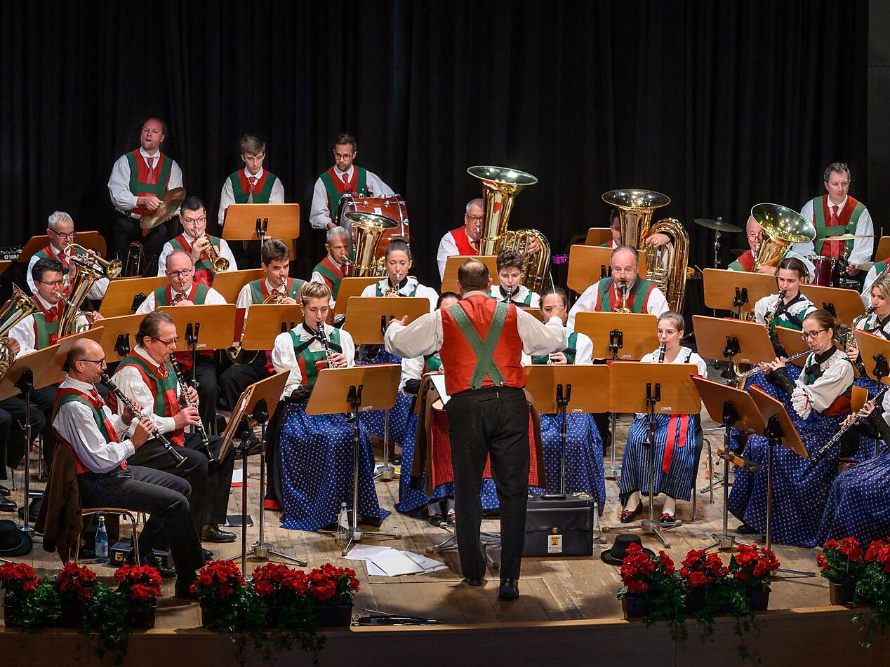"Santa Clausen" Concert of the Klausen Town Band - Brixen/Bressanone and environs - #1 - suedtirol.info
