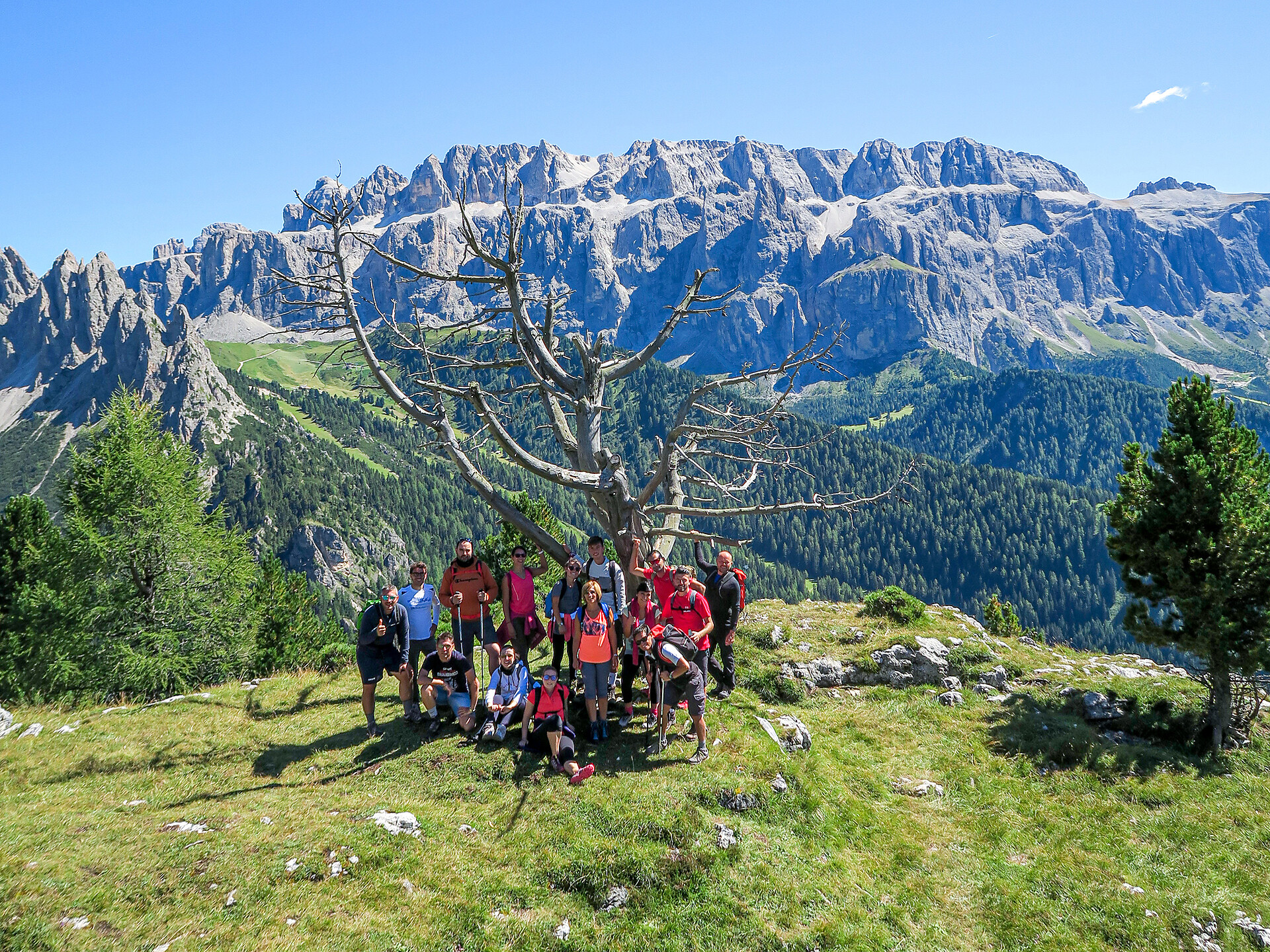 Across the Forcella Piza to the Rock Arch Stevia in the Park Puez-Odle - Dolomites Region Val Gardena - #1 - suedtirol.info