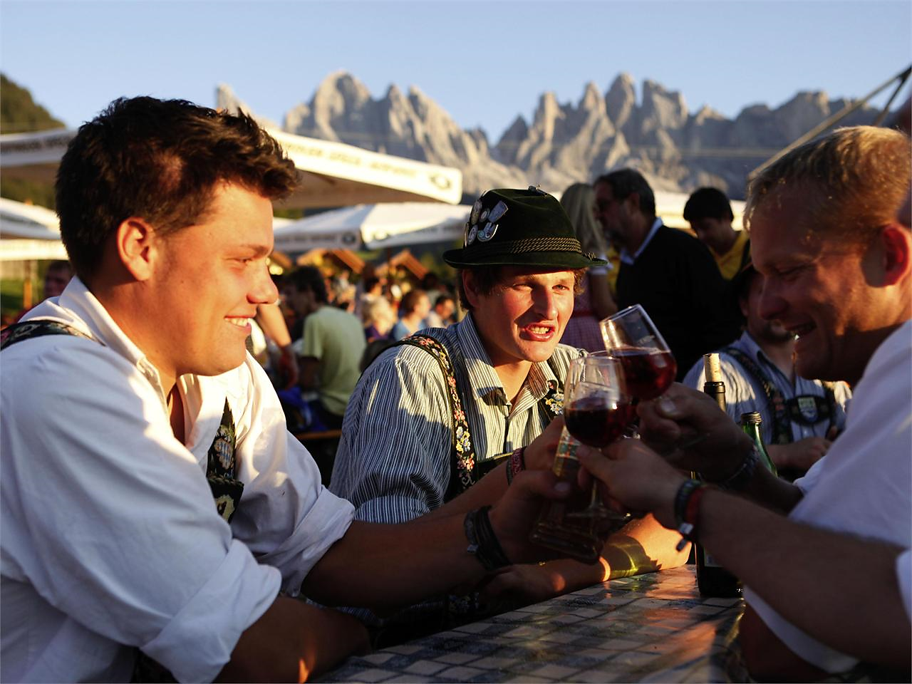 "Serata tirolese" Funes 1 suedtirol.info