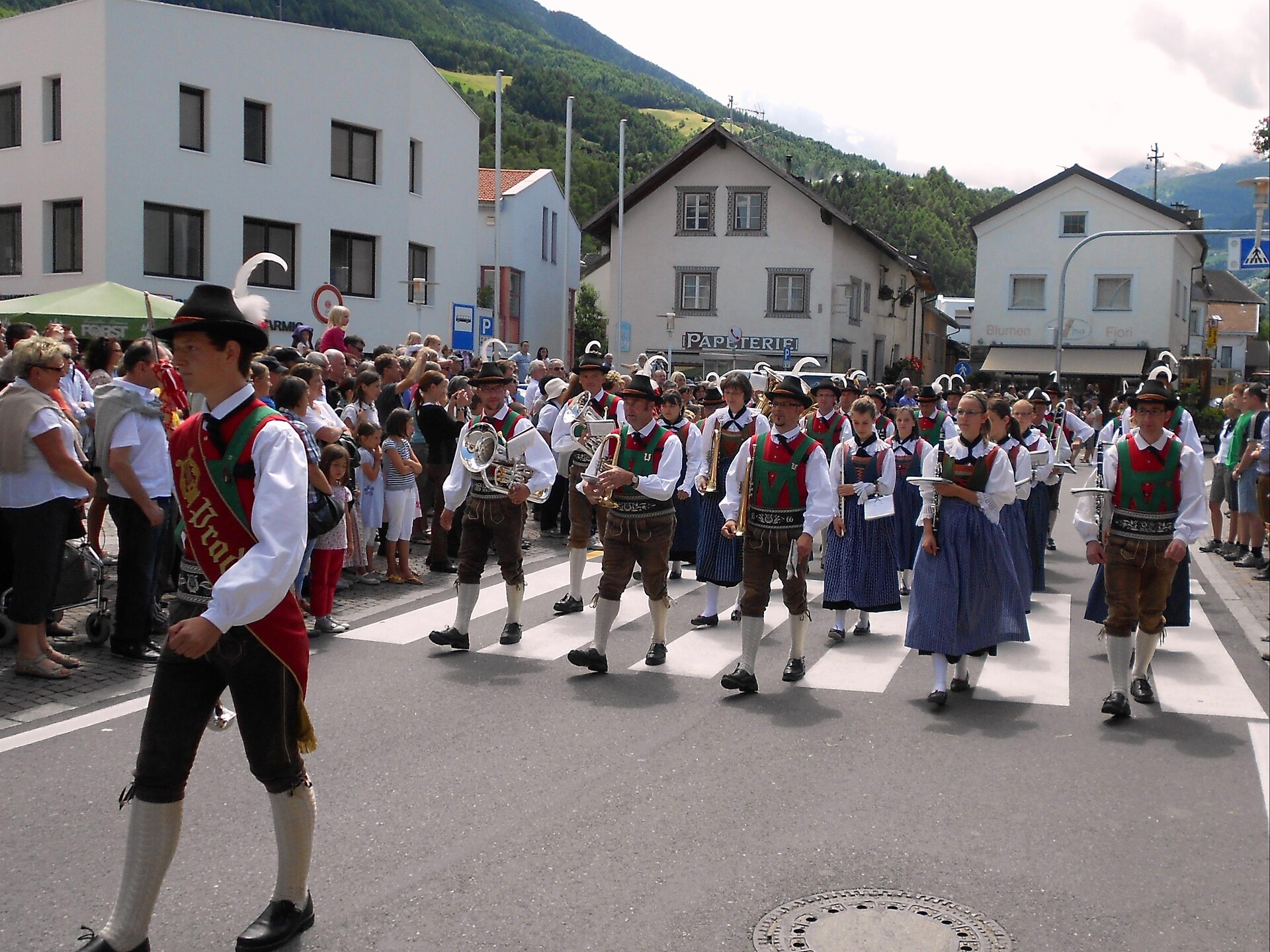 Concert at the main square with the music band from Prad - Vinschgau/Val Venosta - #1 - suedtirol.info