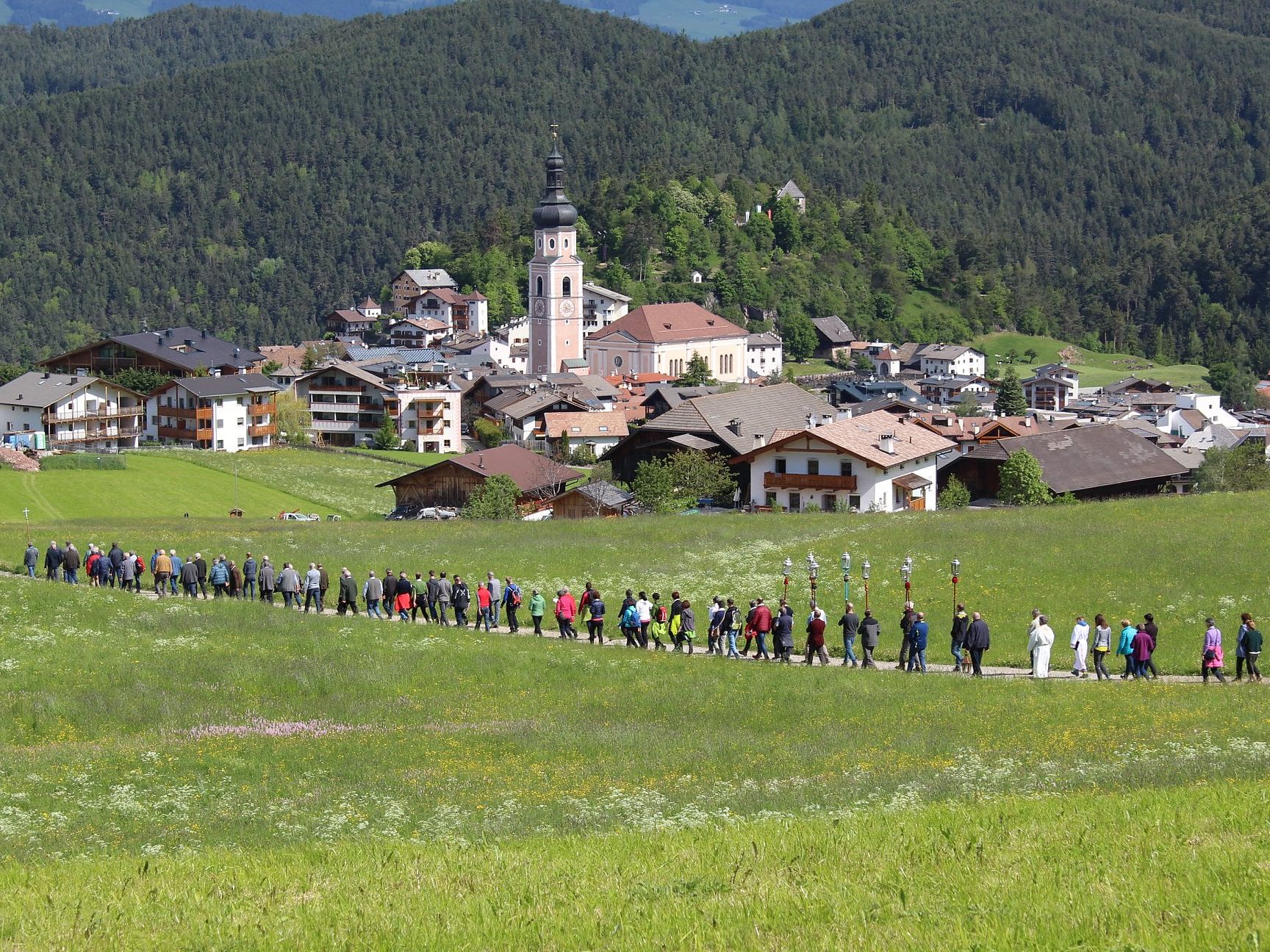The plague procession Kastelruth/Castelrotto 1 suedtirol.info