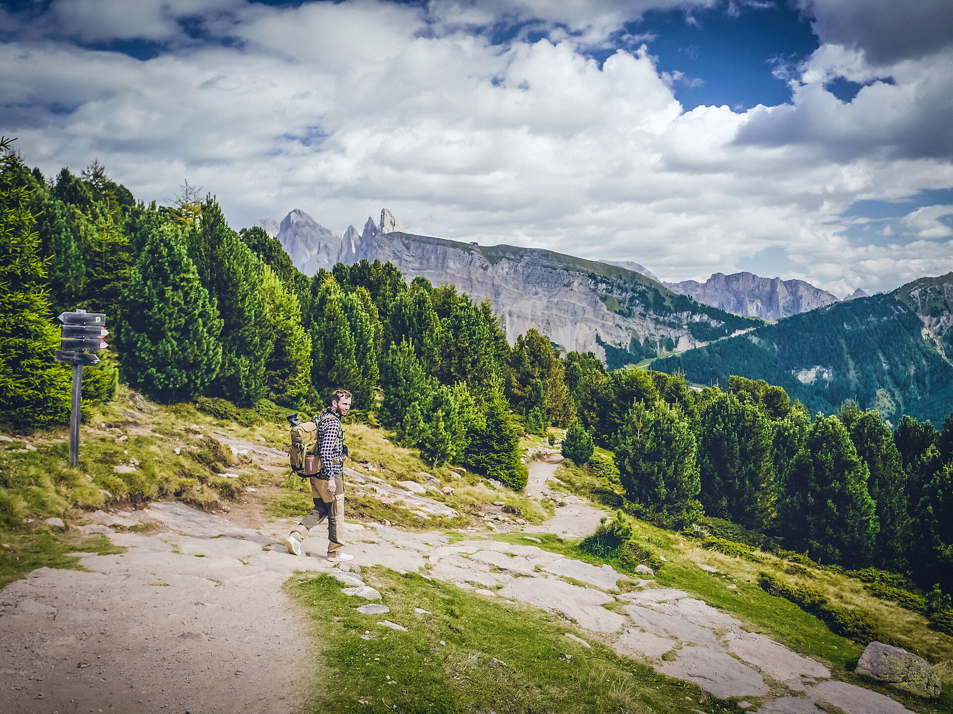 Escursione panoramica sul Resciesa nel Parco naturale Puez-Odle Ortisei 3 suedtirol.info