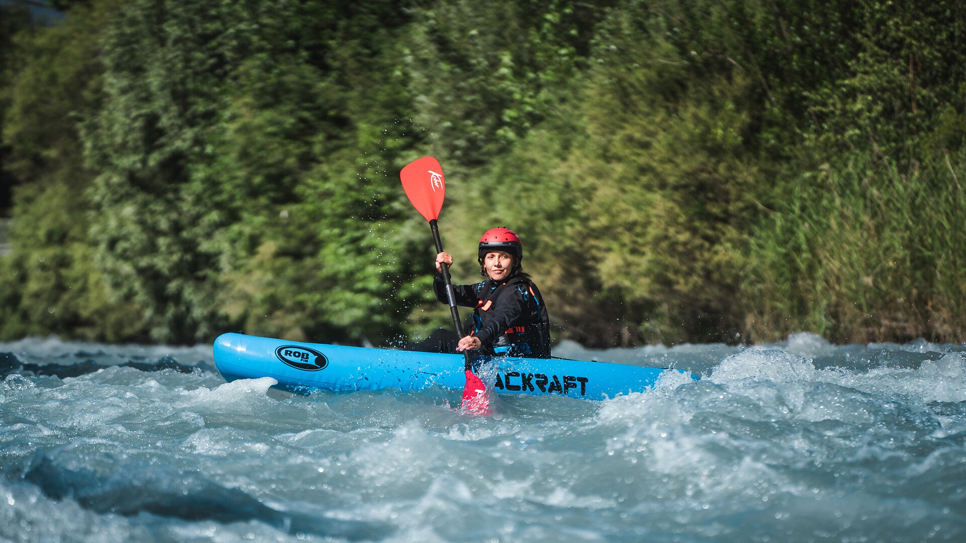 Packraft - white water paddling on the Etsch river - Meran/Merano and environs - #1 - suedtirol.info
