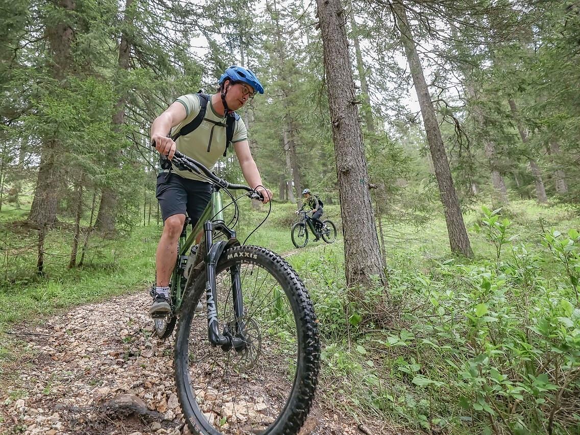 Rosadira Bike - Fahrtechnik-Workshop: Spitzkehrentechnik und Bremsen Deutschnofen 1 suedtirol.info