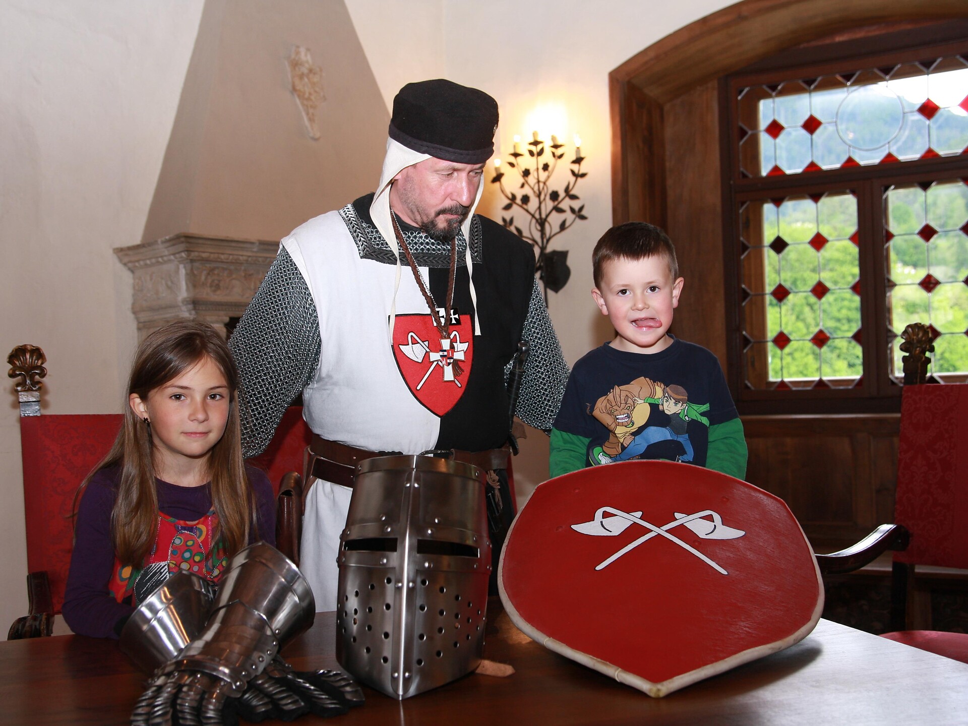 Castel Prösels: Un viaggio nel Medioevo con il cavaliere Federico Fiè allo Sciliar 1 suedtirol.info