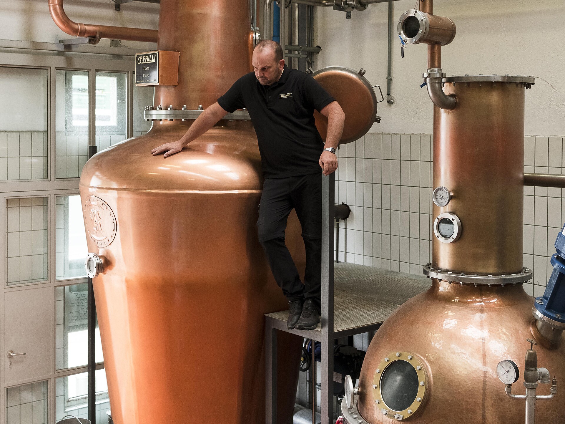 Roner Distilleria - Visita guidata con degustazione (it) - Strada del Vino - #1 - suedtirol.info