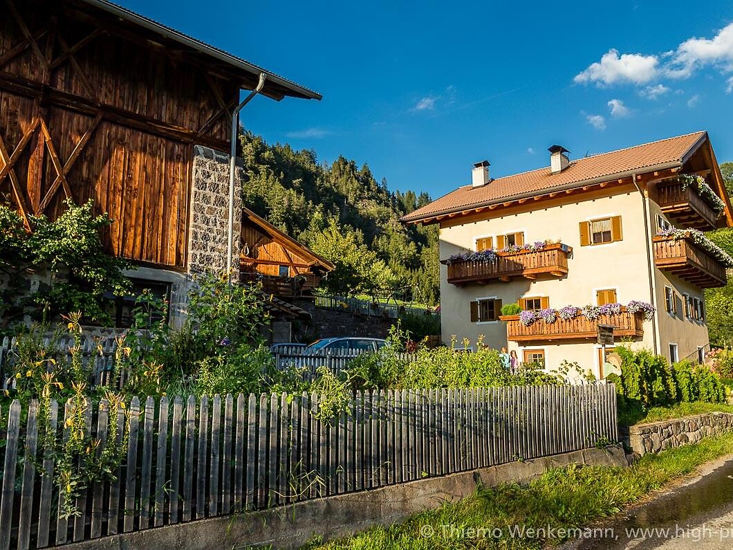 Slow Food Travel - Dal latte al formaggio al Bio-Petrunderhof Funes 3 suedtirol.info