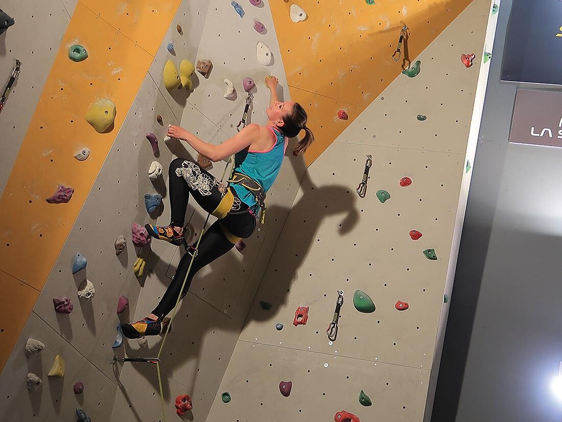 Climbing lesson for beginners with the alpine guides Gardena Guides - Dolomites Region Val Gardena - #2 - suedtirol.info