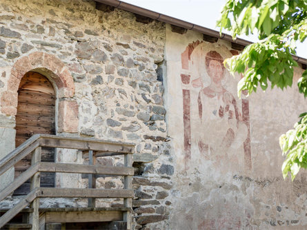 Visita guidata nella Chiesa di San Giovanni  a Tubre in Val Monastero Tubre 3 suedtirol.info