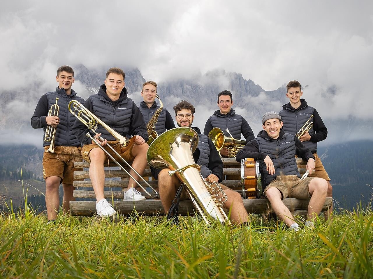 Serata in festa a Nova Ponente - Mercatino incantato & musica brass - Regione dolomitica Val d'Ega - #1 - suedtirol.info