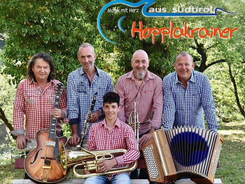 Sommerabend mit der Band "Die Hopplakrainer" in Verdins - Meran und Umgebung - #1 - suedtirol.info