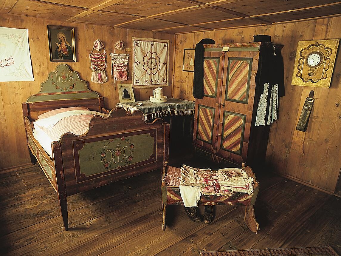 Leggende e storie al Museo di Collepietra in lingua tedesca - Regione dolomitica Val d'Ega - #2 - suedtirol.info