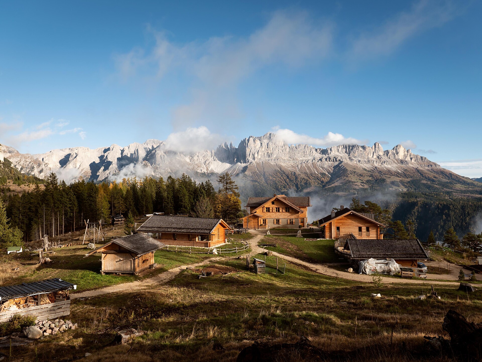 Sonnenaufgangswanderung Völseggspitze mit Frühstück im Schutzhaus Tschafon - Dolomitenregion Seiser Alm - #1 - suedtirol.info