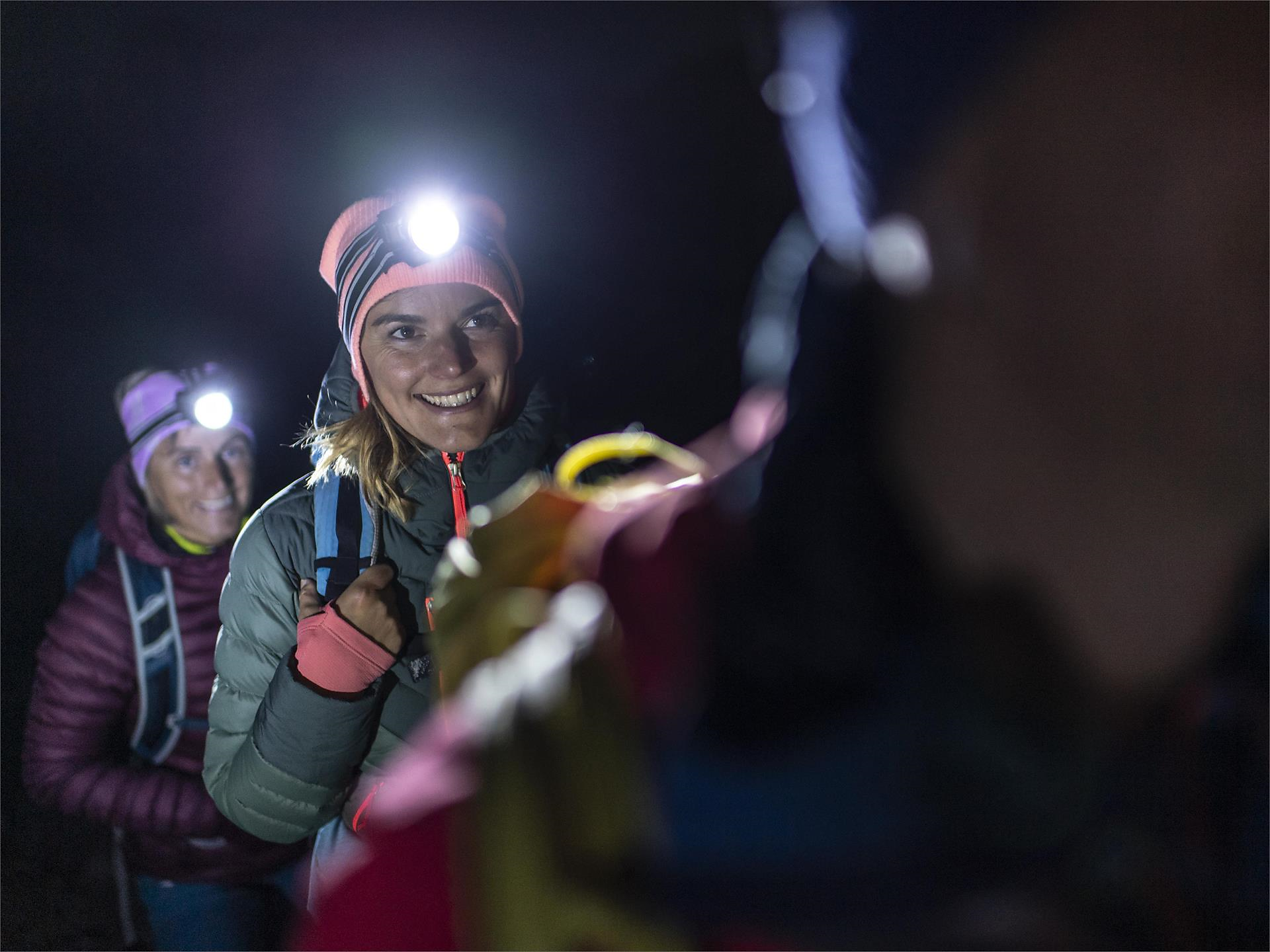 Sonnenaufgangswanderung Völseggspitze mit Frühstück im Schutzhaus Tschafon Tiers am Rosengarten 3 suedtirol.info