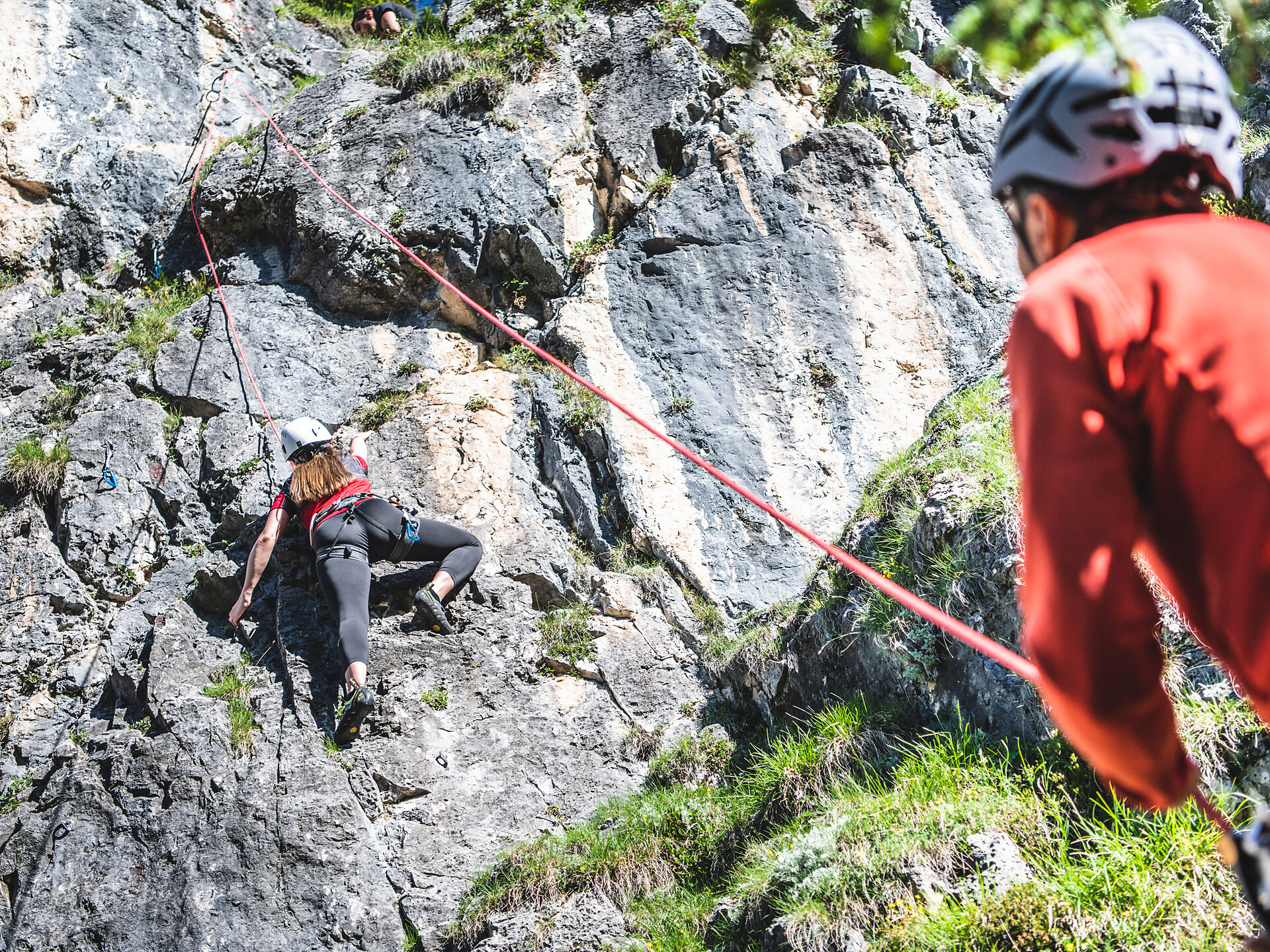 Climbing Lesson with the Mountain Guides GardenaGuides Sëlva/Selva 2 suedtirol.info