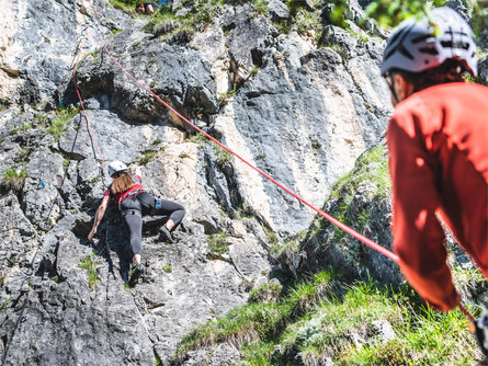 Corso d‘arrampicata con le guide alpine GardenaGuides Selva 2 suedtirol.info