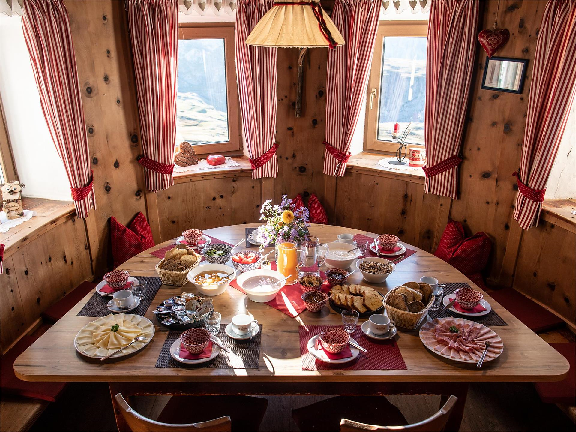 Escursione all’alba sullo Sciliar con prima colazione presso il Rifugio Bolzano Castelrotto 3 suedtirol.info