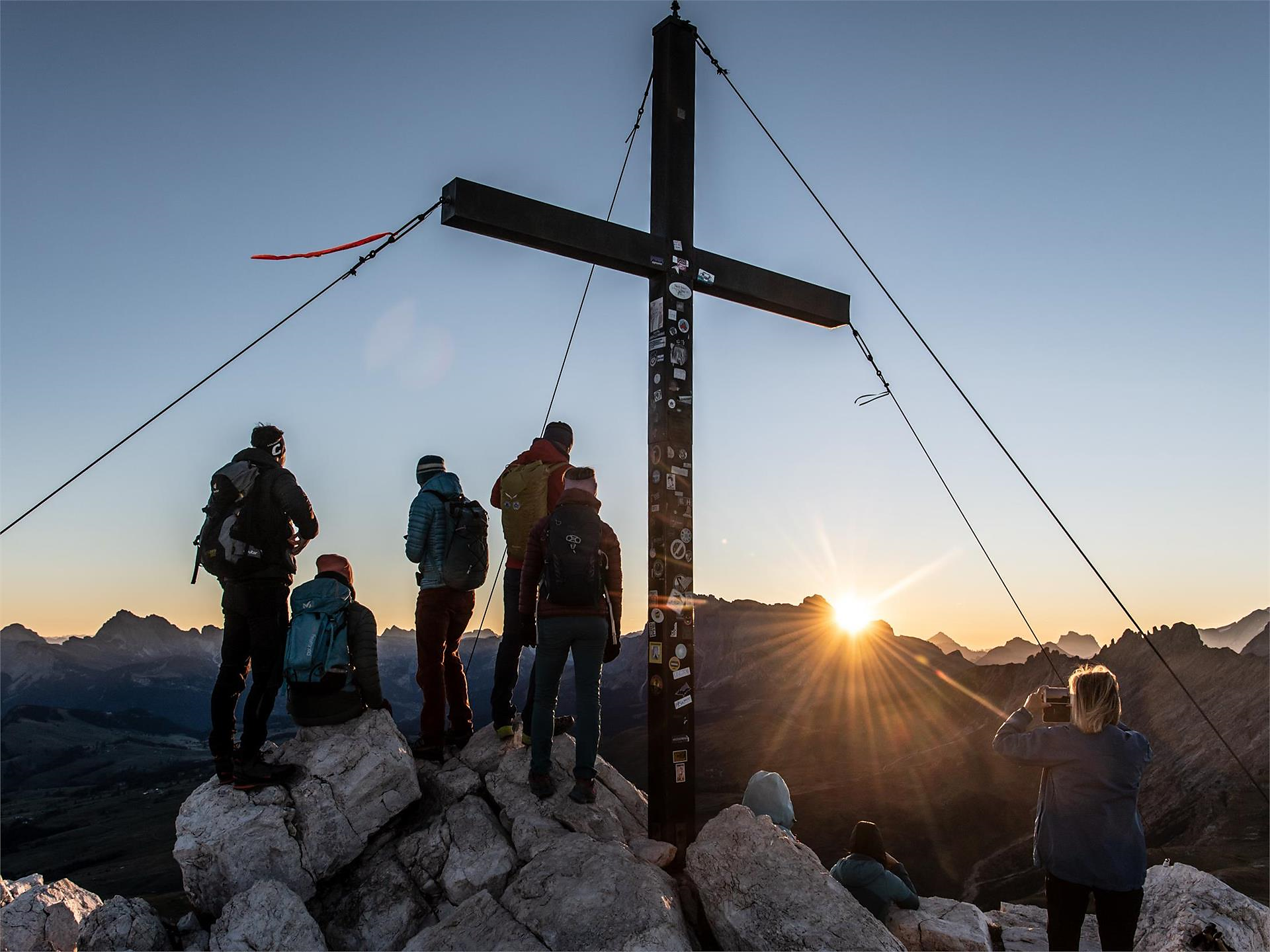 Escursione all’alba sullo Sciliar con prima colazione presso il Rifugio Bolzano Castelrotto 1 suedtirol.info