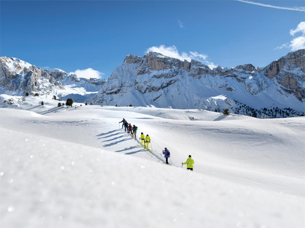Schneeschuhwanderung mit den Bergführern "Catores" - Unter den Geislern St.Christina in Gröden 1 suedtirol.info