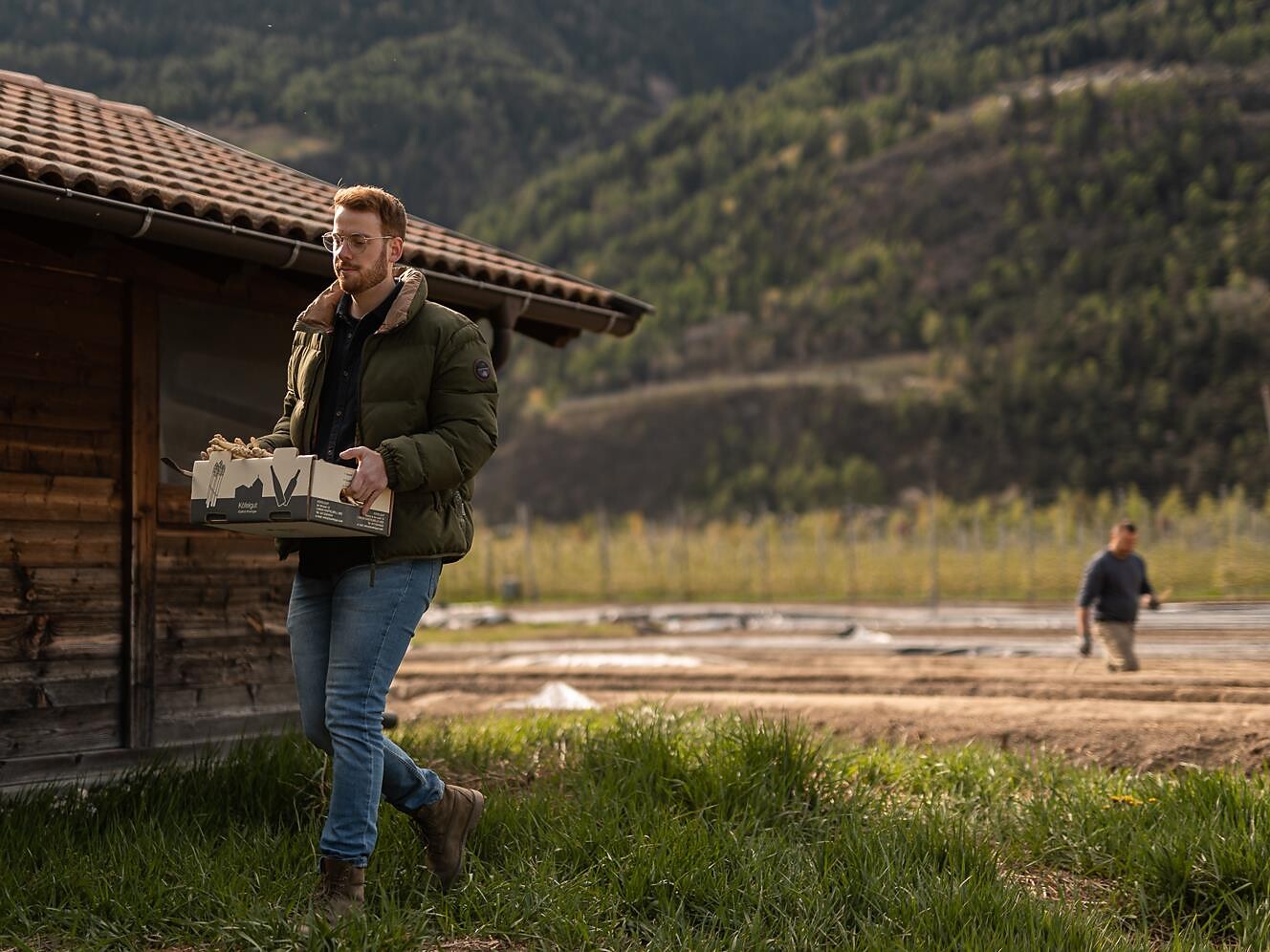 Spargel und Wein vom Köfelgut: Führung durch das Spargelfeld Kastelbell-Tschars 3 suedtirol.info