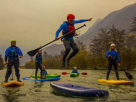 SUP - Stand up paddling on the Etsch river Partschins/Parcines 3 suedtirol.info