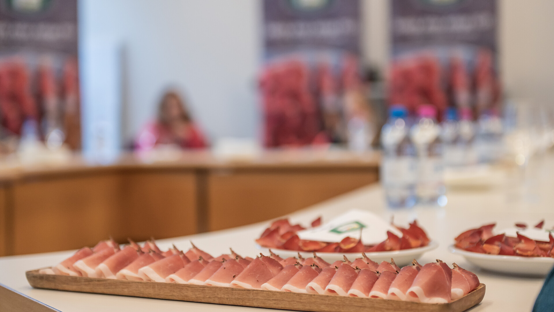 Degustazioni di speck: Speck e mela - Merano e dintorni - #1 - suedtirol.info