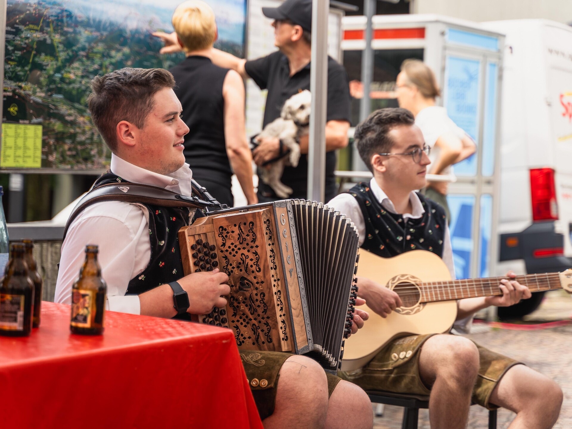 Schenner Markt im Dorfzentrum von Schenna - Meran und Umgebung - #2 - suedtirol.info