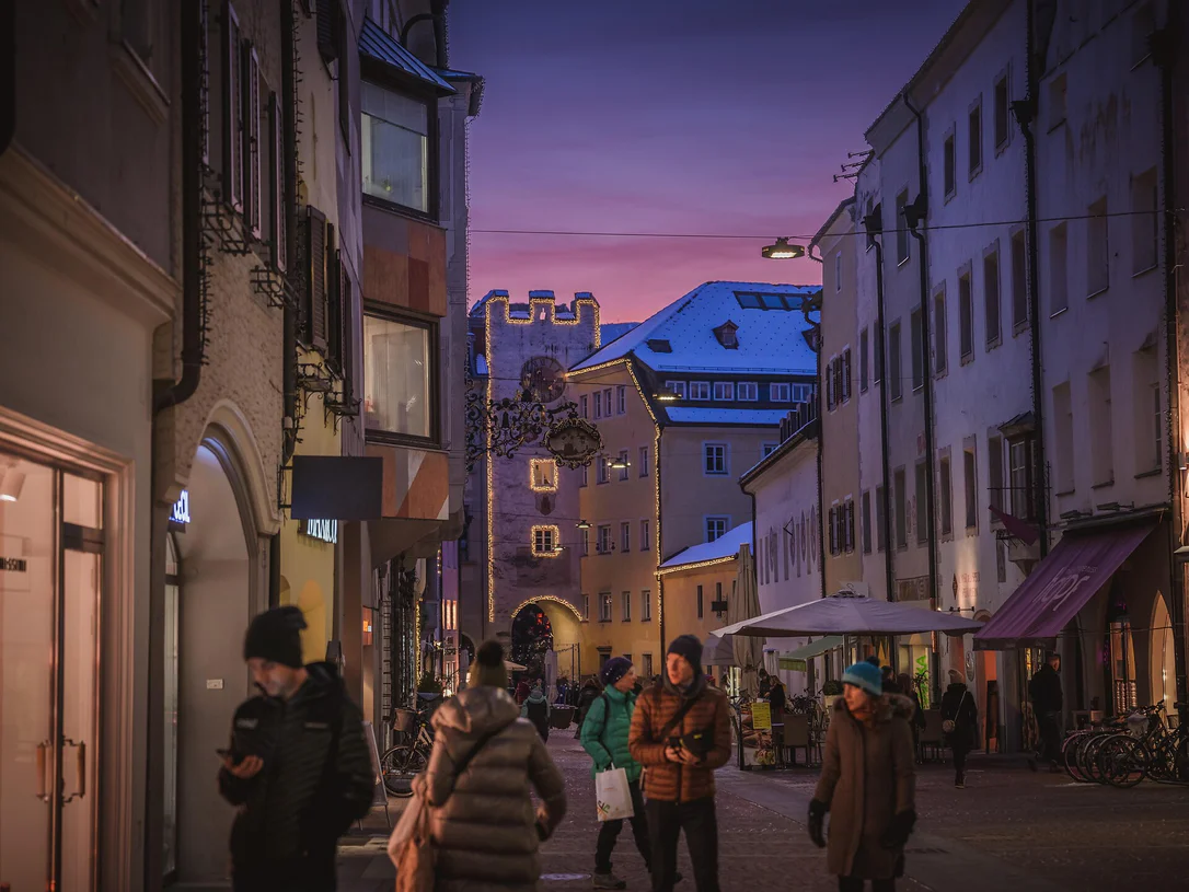 Guided tour Bruneck in winter in german language