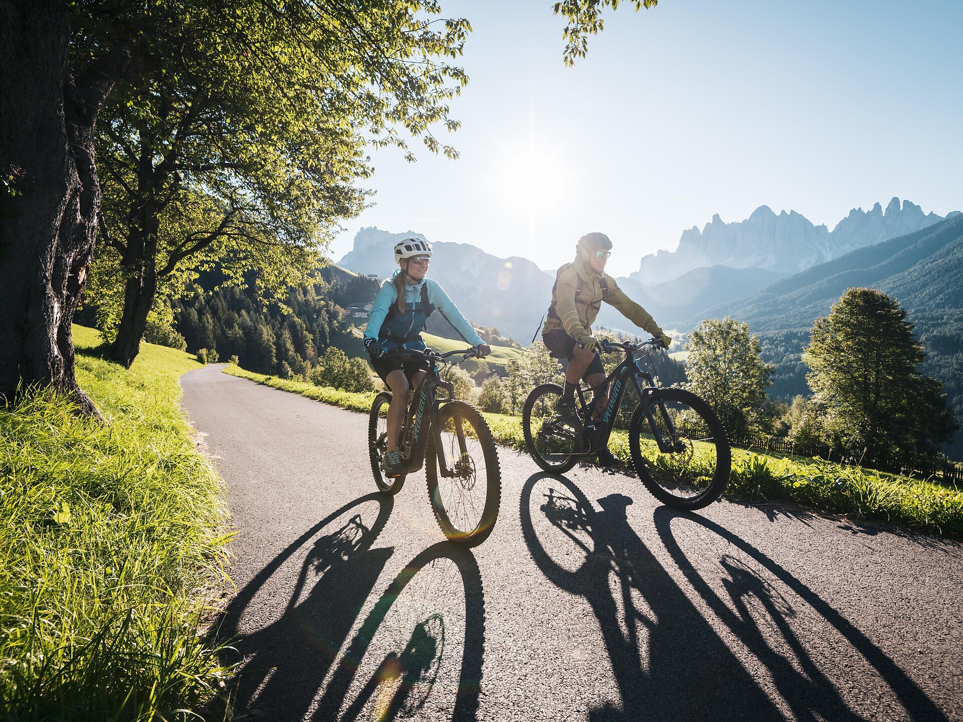 Slow Bike - Mit dem E-Bike entlang der Villnösser Sonnenseite Villnöss 2 suedtirol.info