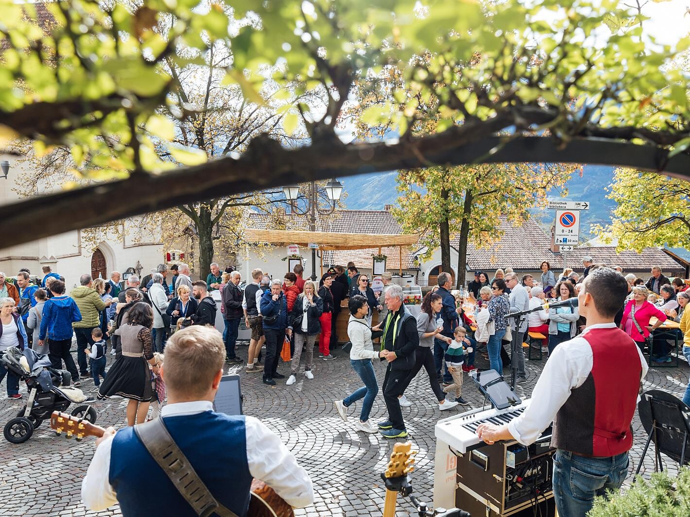 Schlossweg Harvest Festival - Meran/Merano and environs - #2 - suedtirol.info
