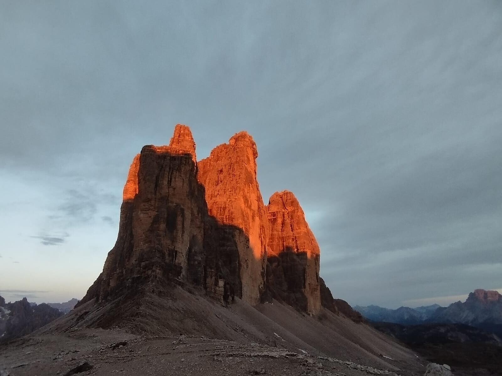 Vedere l'alba alle Tre Cime di Lavaredo - Regione dolomitica 3 Cime - #1 - suedtirol.info