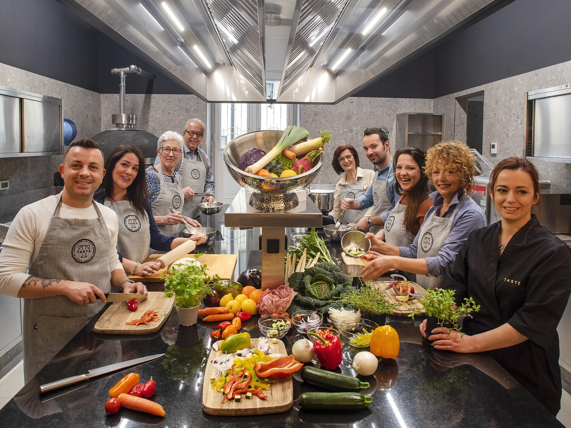 SCHENNA GIN DAYS | Pasta Cooking Class & Gin Vibes - Meran und Umgebung - #1 - suedtirol.info