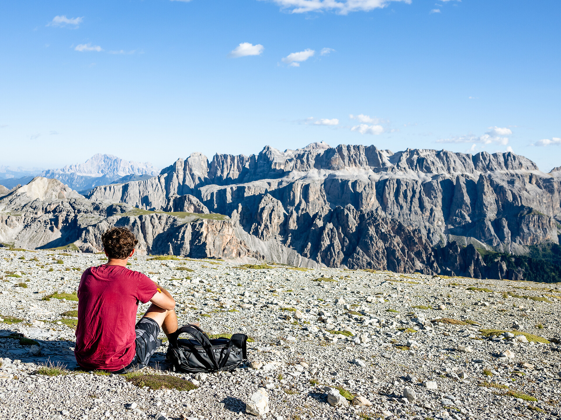 Crossing of the Sella Massif with the Mountain Guides GardenaGuides Sëlva/Selva 2 suedtirol.info