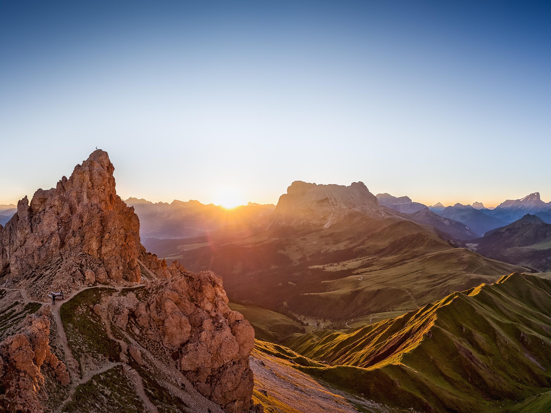 Escursione all’alba Forcella Denti di Terrarossa & prima colazione Alpe di Tires - Regione dolomitica Alpe di Siusi - #1 - suedtirol.info